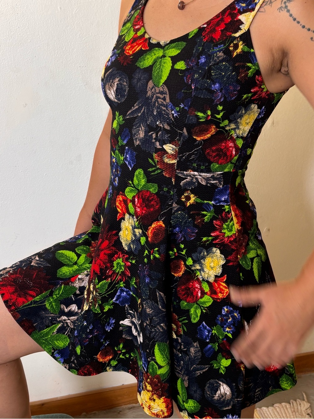 Soprano Floral Midi Dress - Multicolor